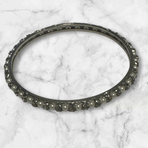 FREE 💟💎Vintage Bracelet with Faux Pearls and Clear Stones - Picture 6 of 15